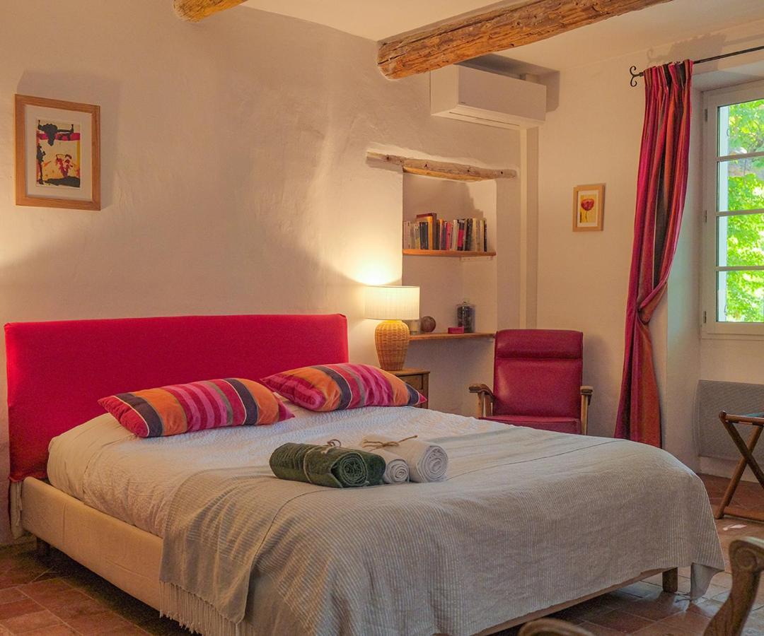 Bed and Breakfast Montjoia LʼIsle-sur-la-Sorgue Esterno foto