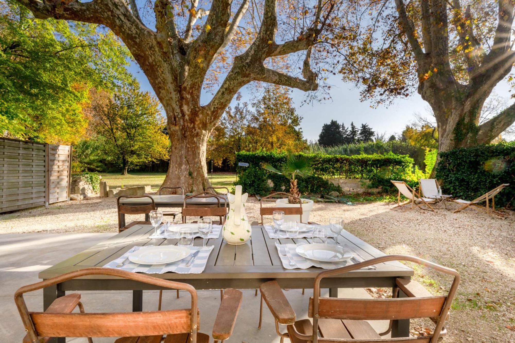Bed and Breakfast Montjoia LʼIsle-sur-la-Sorgue Esterno foto