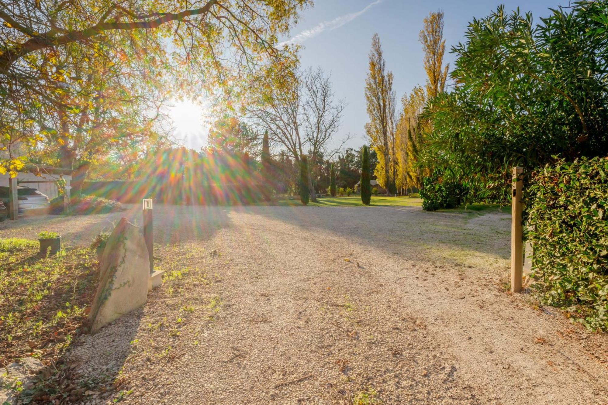 Bed and Breakfast Montjoia LʼIsle-sur-la-Sorgue Esterno foto